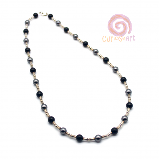 Bisuteria-Curioseart-Collar-con-obsidiana-y-perlas-de-swaroski-2